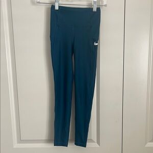 Girls Nike xs  teal leggings